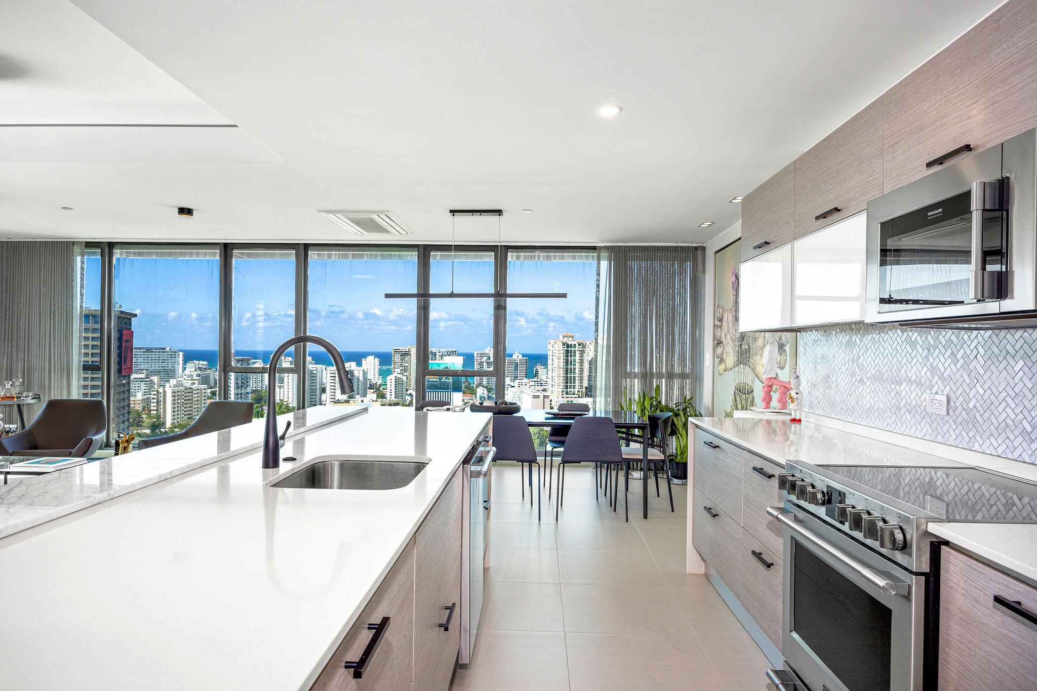 Puerto Rico Real Estate | View Ciudadela Condominium Tower 1000, 10142 | Kitchen | View 6