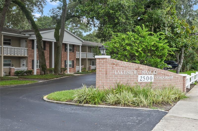 Homes for sale in Winter Park | View 2500 Lee Road Unit# 142 | 2 Beds, 1 Bath