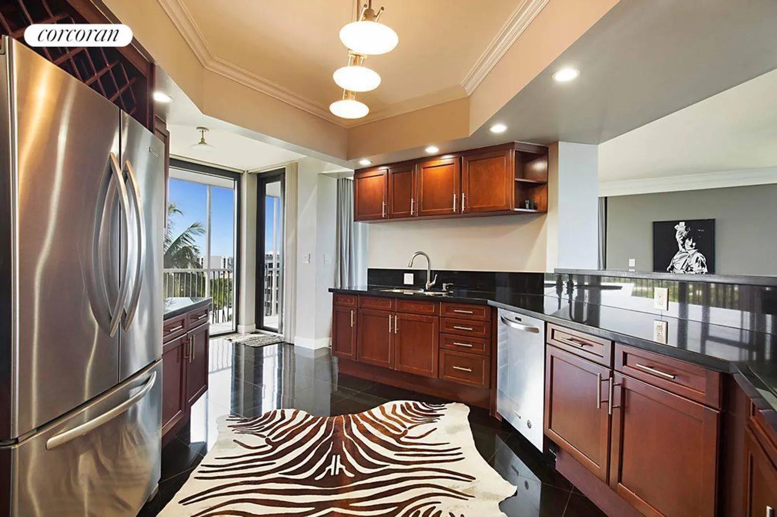 South Florida Real Estate | View 2401 North Ocean Boulevard #5n | room 9 | View 10