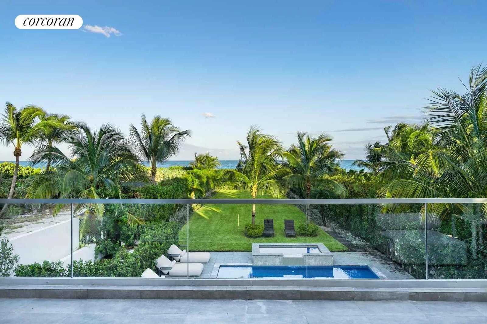 South Florida Real Estate | View 7833 Atlantic Way | room 12 | View 13