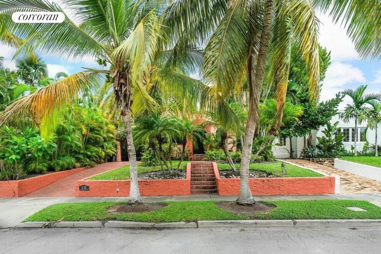 New York City Real Estate | View 835 Biscayne Drive | room 1 | View 2