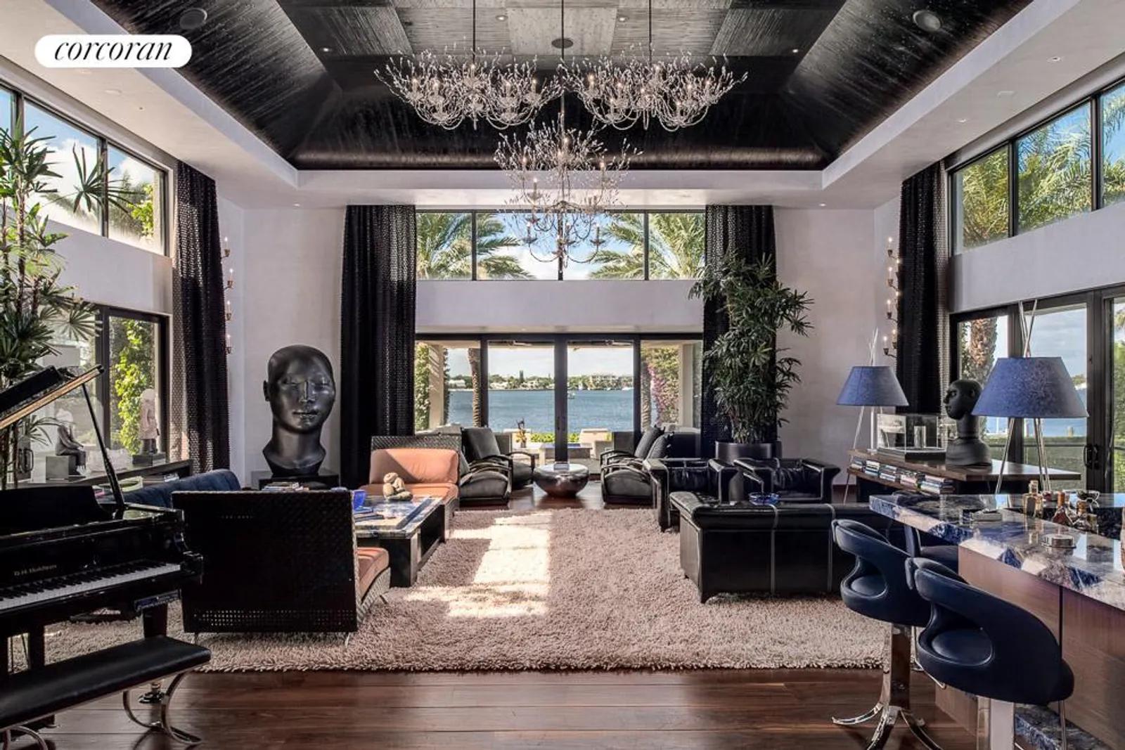 South Florida Real Estate | View 900 North Lake Way | room 1 | View 2