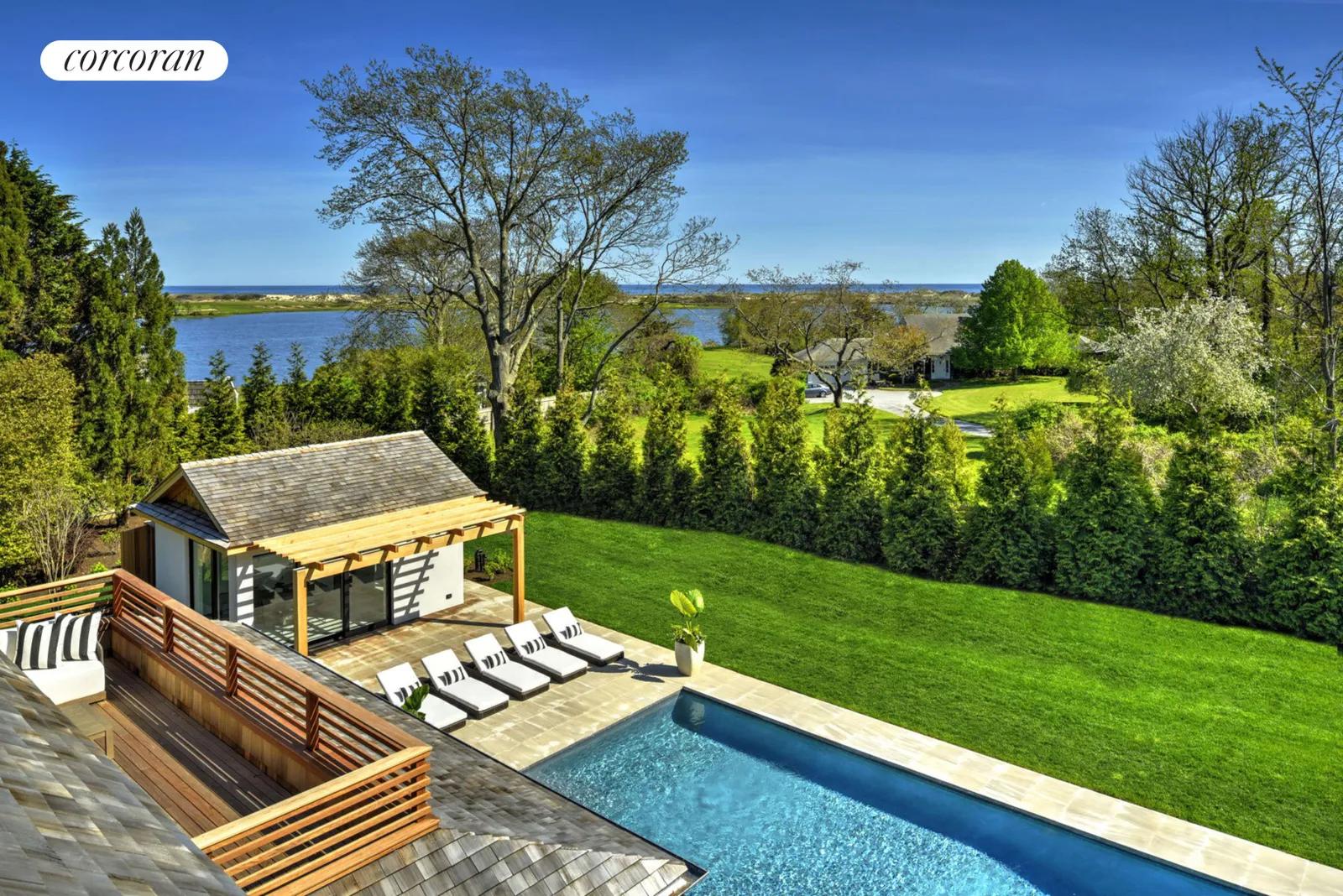 The Hamptons Real Estate | View 20 Hook Pond Ln | room 15 | View 16