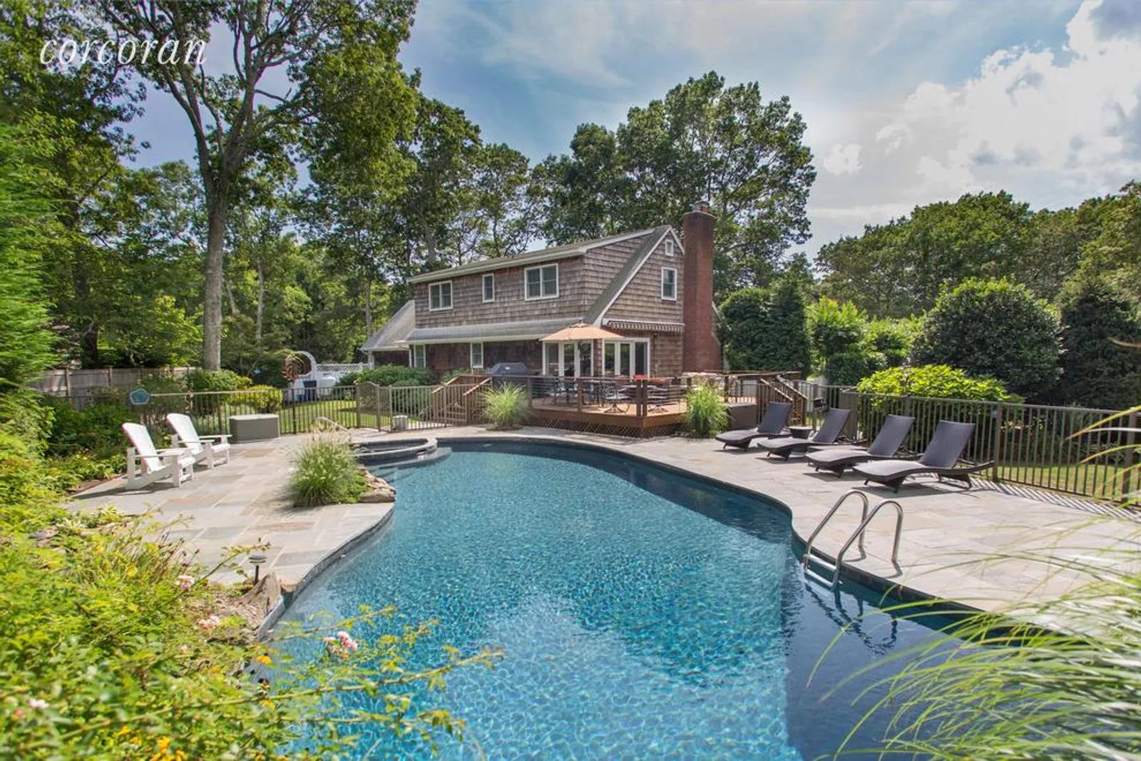 The Hamptons Real Estate | View 3 Coolidge Lane | room 1 | View 2
