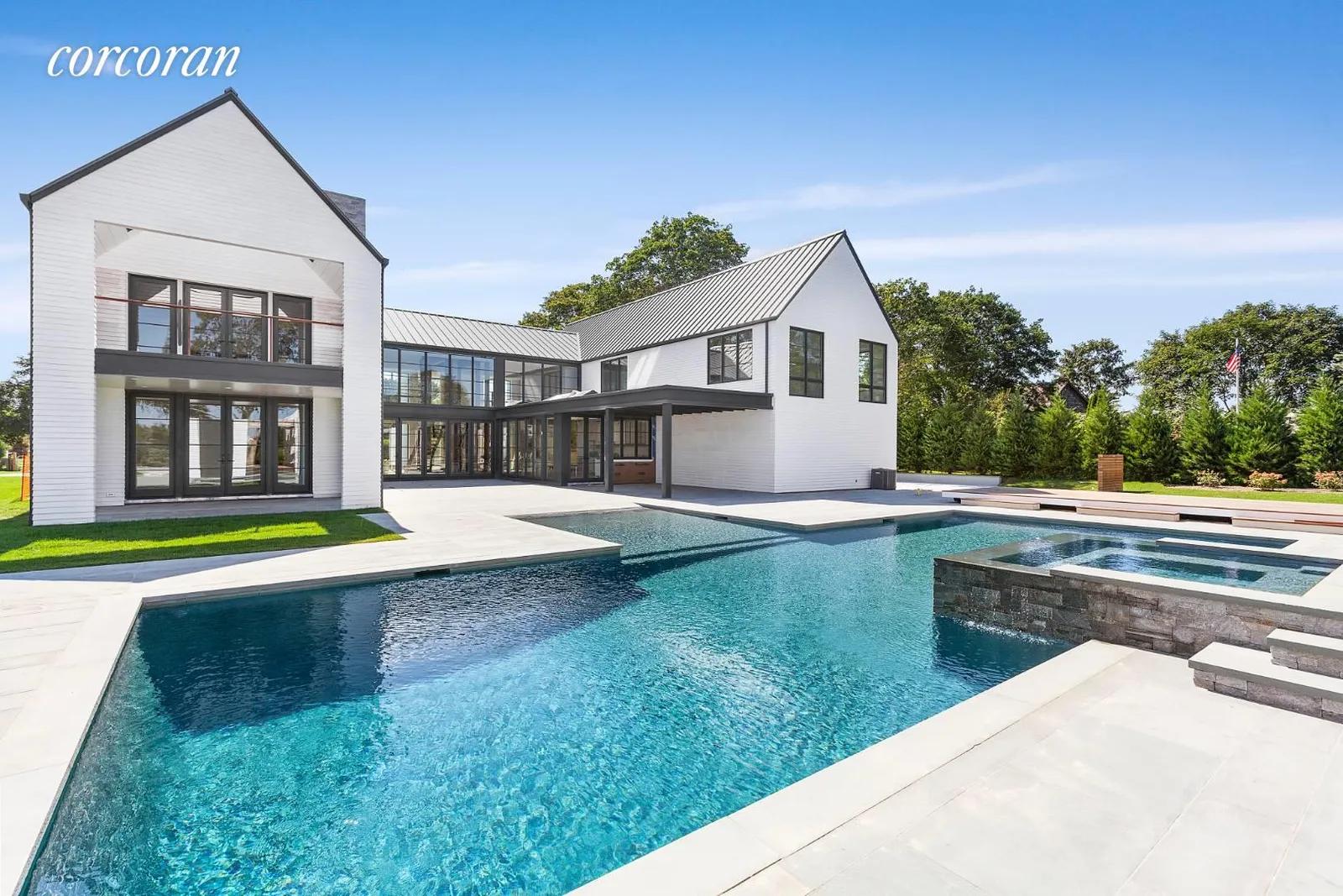 The Hamptons Real Estate | View 119 Newlight Lane | 7 Beds, 9.5 Baths | View 1