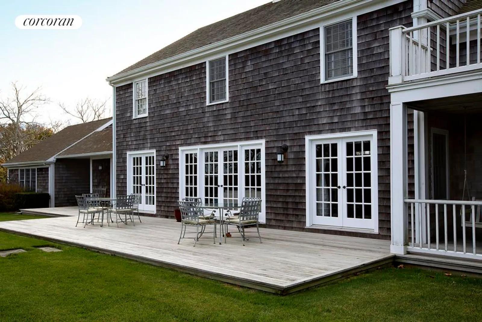 The Hamptons Real Estate | View  | Patio | View 12