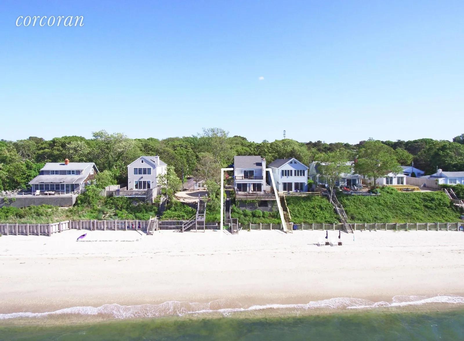 The Hamptons Real Estate | View 23a Oakhurst Road | aerial view | View 2