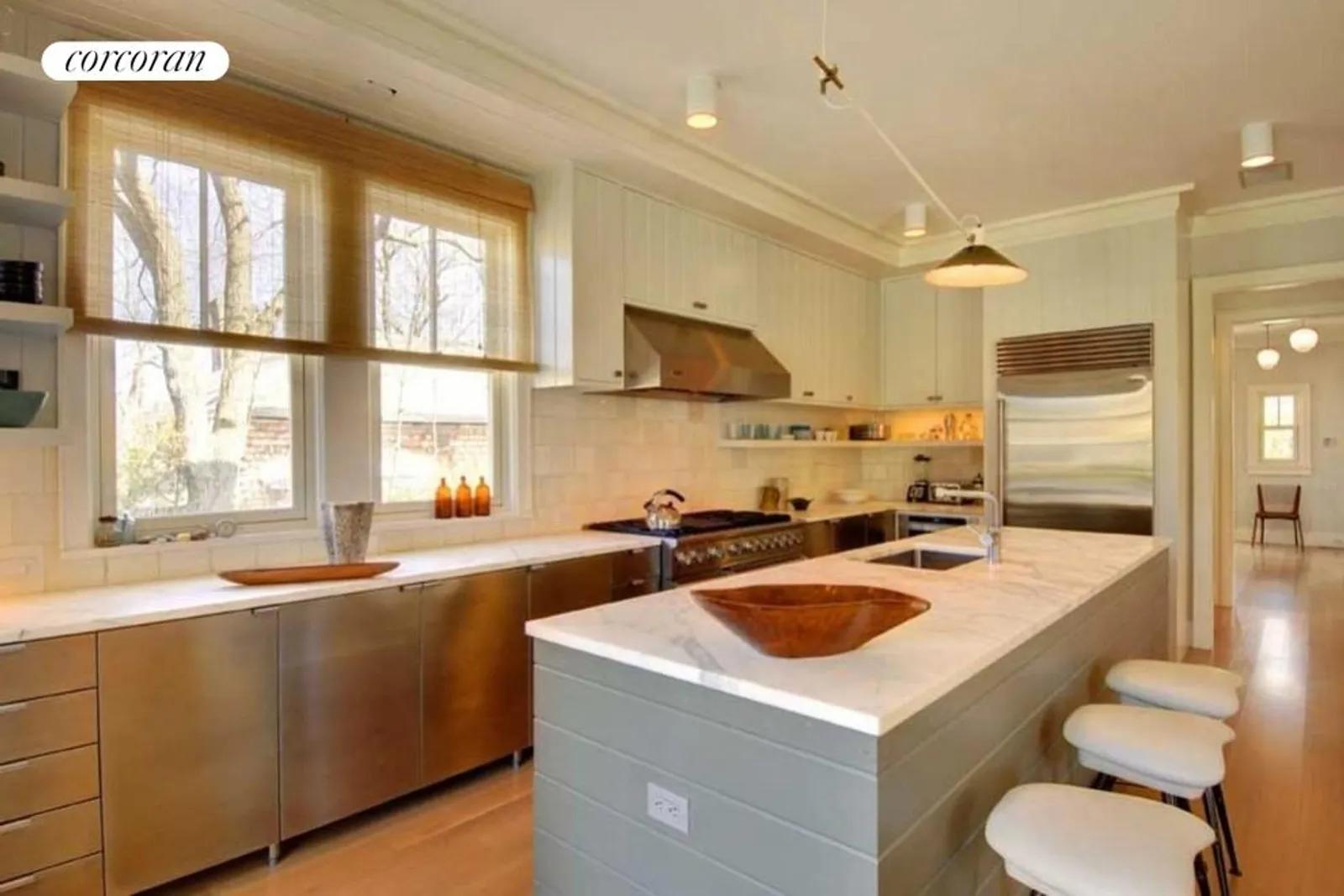 New York City Real Estate | View  | Eat-in kitchen for quiet meal in or breakfast | View 11