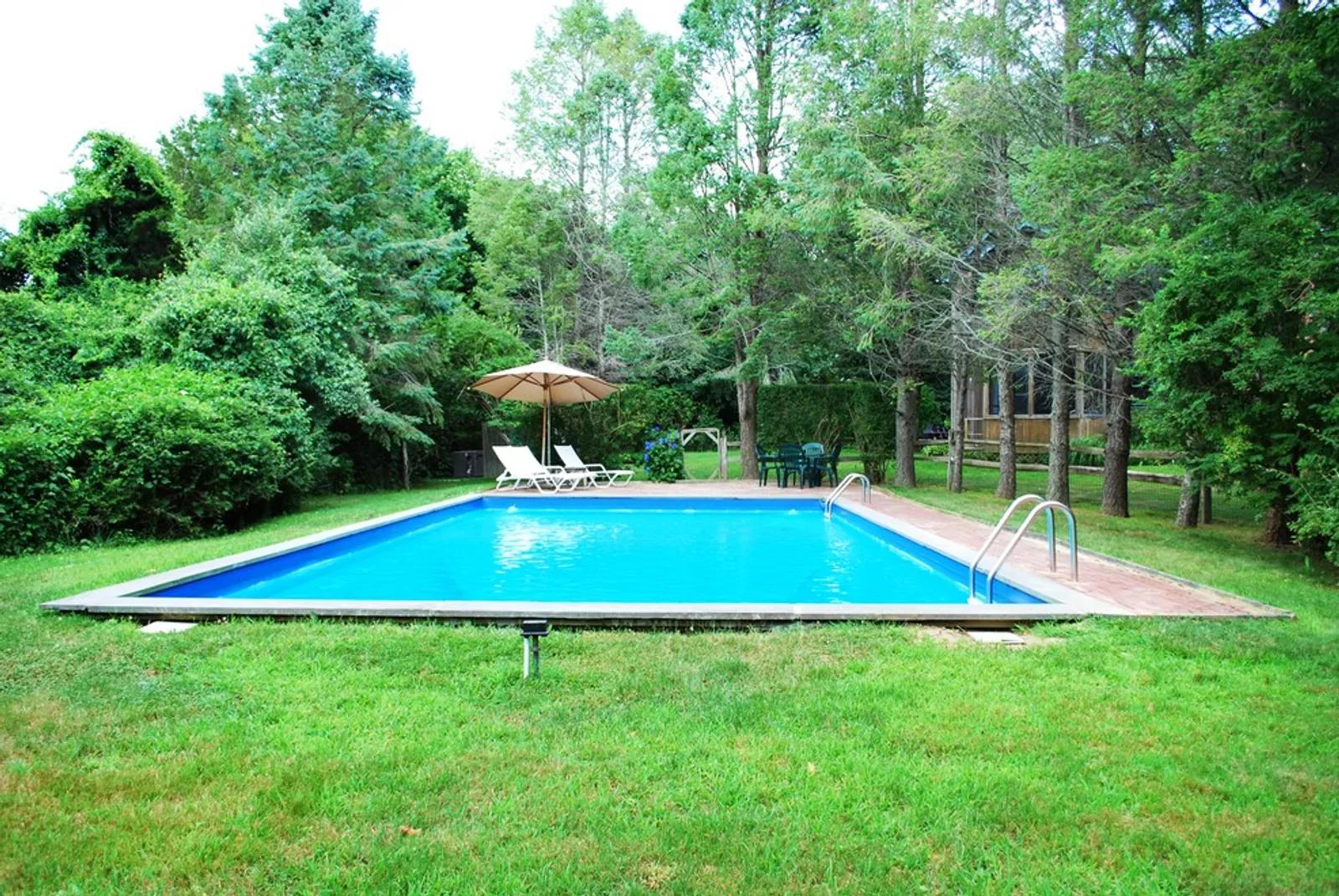 The Hamptons Real Estate | View  | Private fenced pool | View 11
