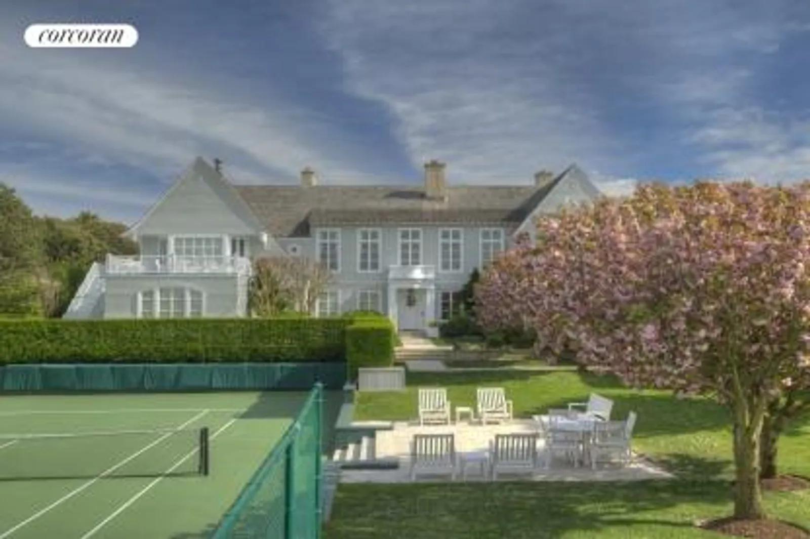 The Hamptons Real Estate | View  | World Class Oceanfront | View 3