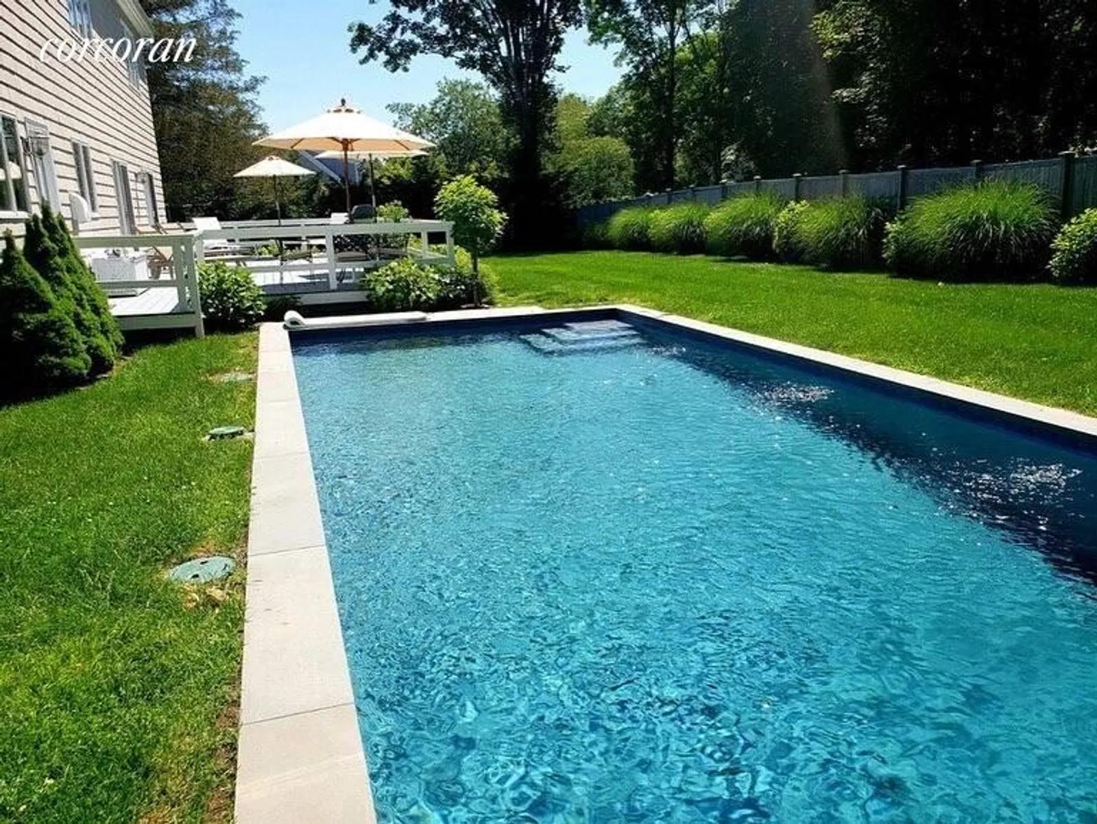 The Hamptons Real Estate | View 87 Gould Street | room 13 | View 14