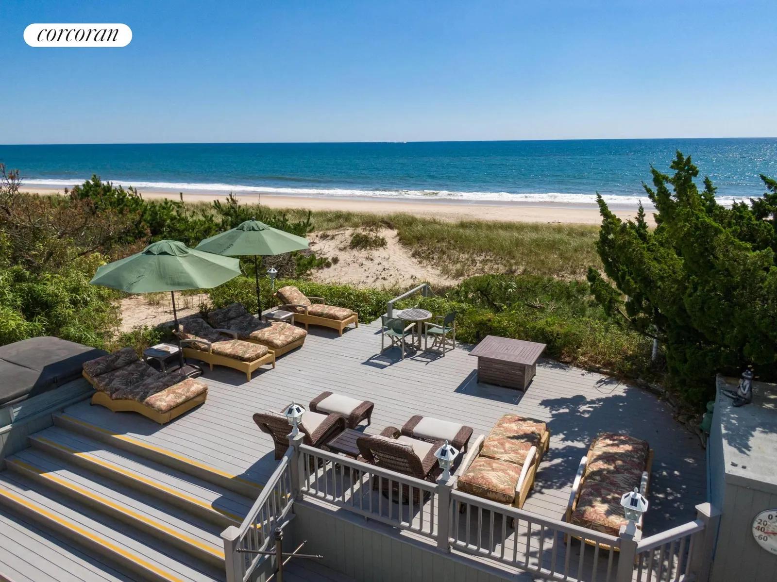 The Hamptons Real Estate | View 195 Marine Blvd | room 3 | View 4