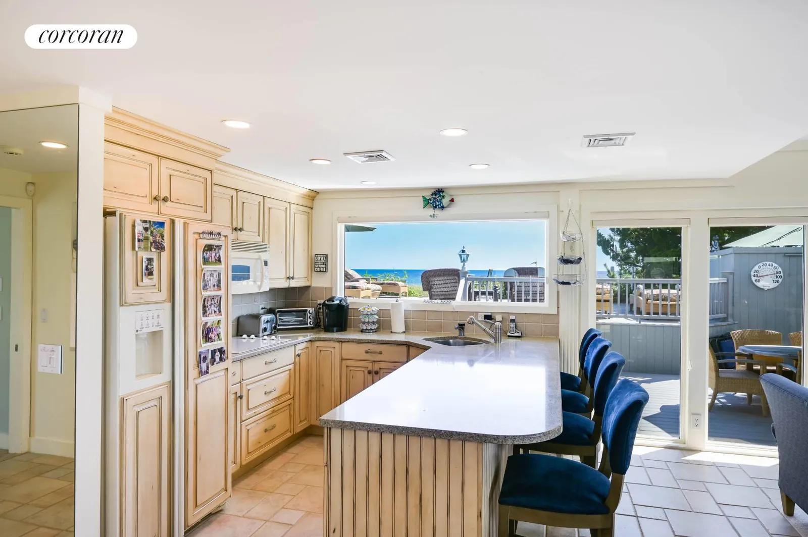 The Hamptons Real Estate | View 195 Marine Blvd | room 23 | View 24