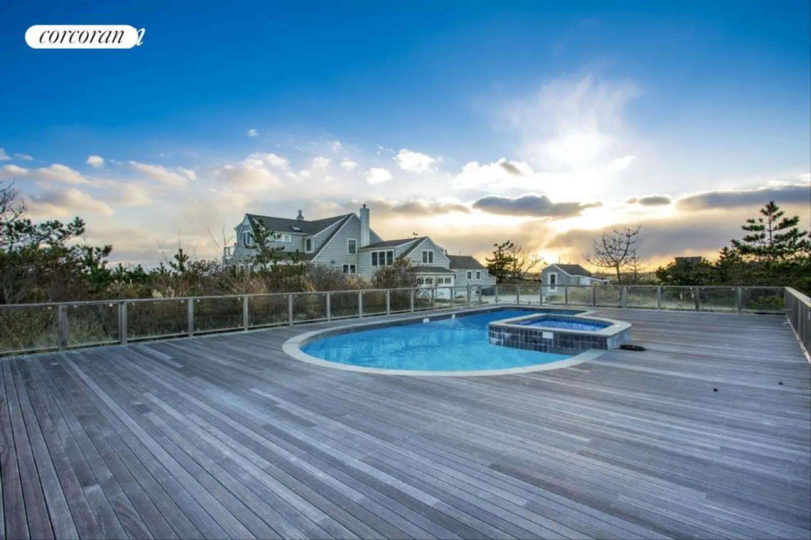 The Hamptons Real Estate | View 45 Whalers Lane | room 15 | View 16