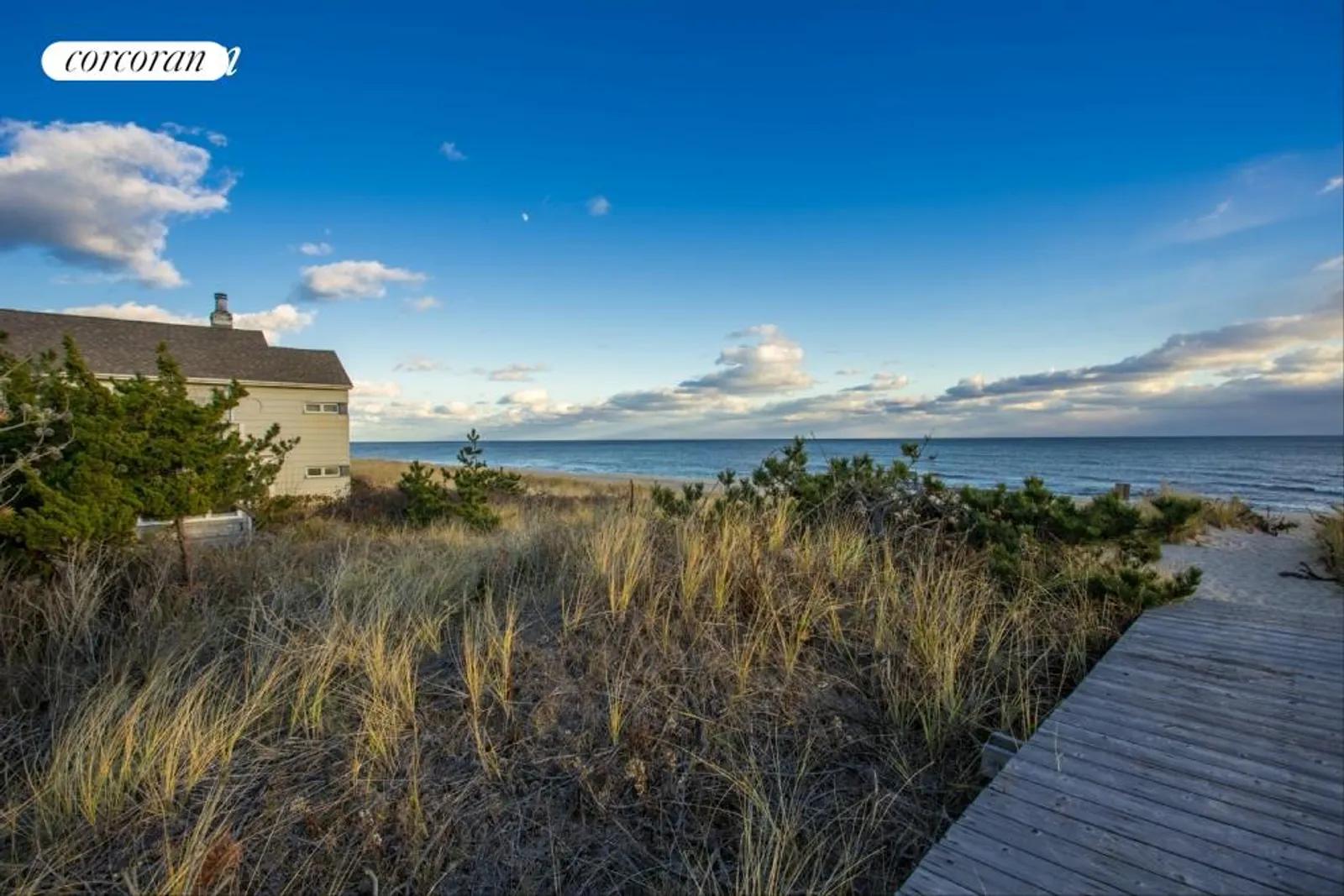 The Hamptons Real Estate | View 45 Whalers Lane | room 18 | View 19