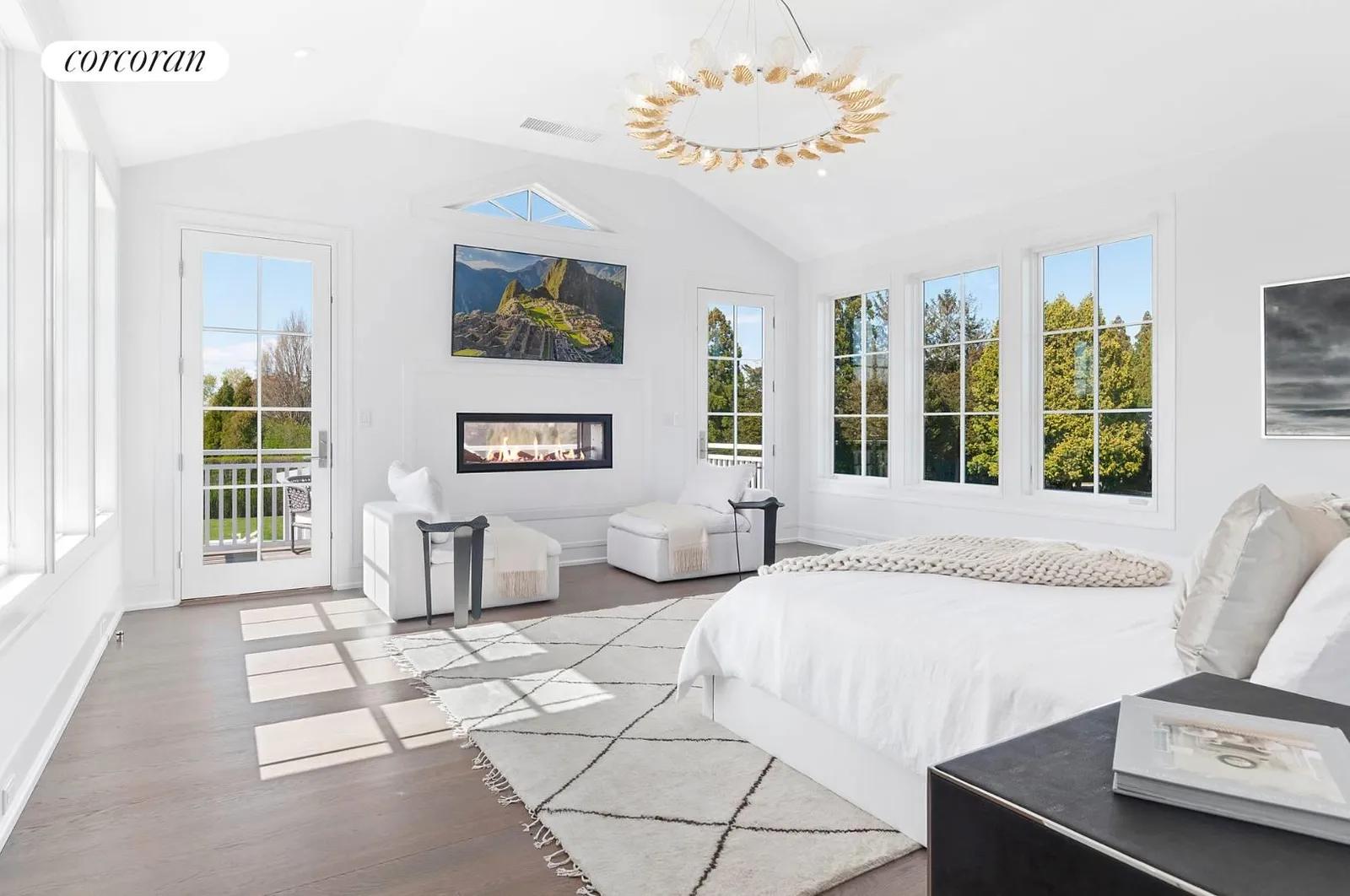 The Hamptons Real Estate | View 51 Pheasant Lane | room 14 | View 15