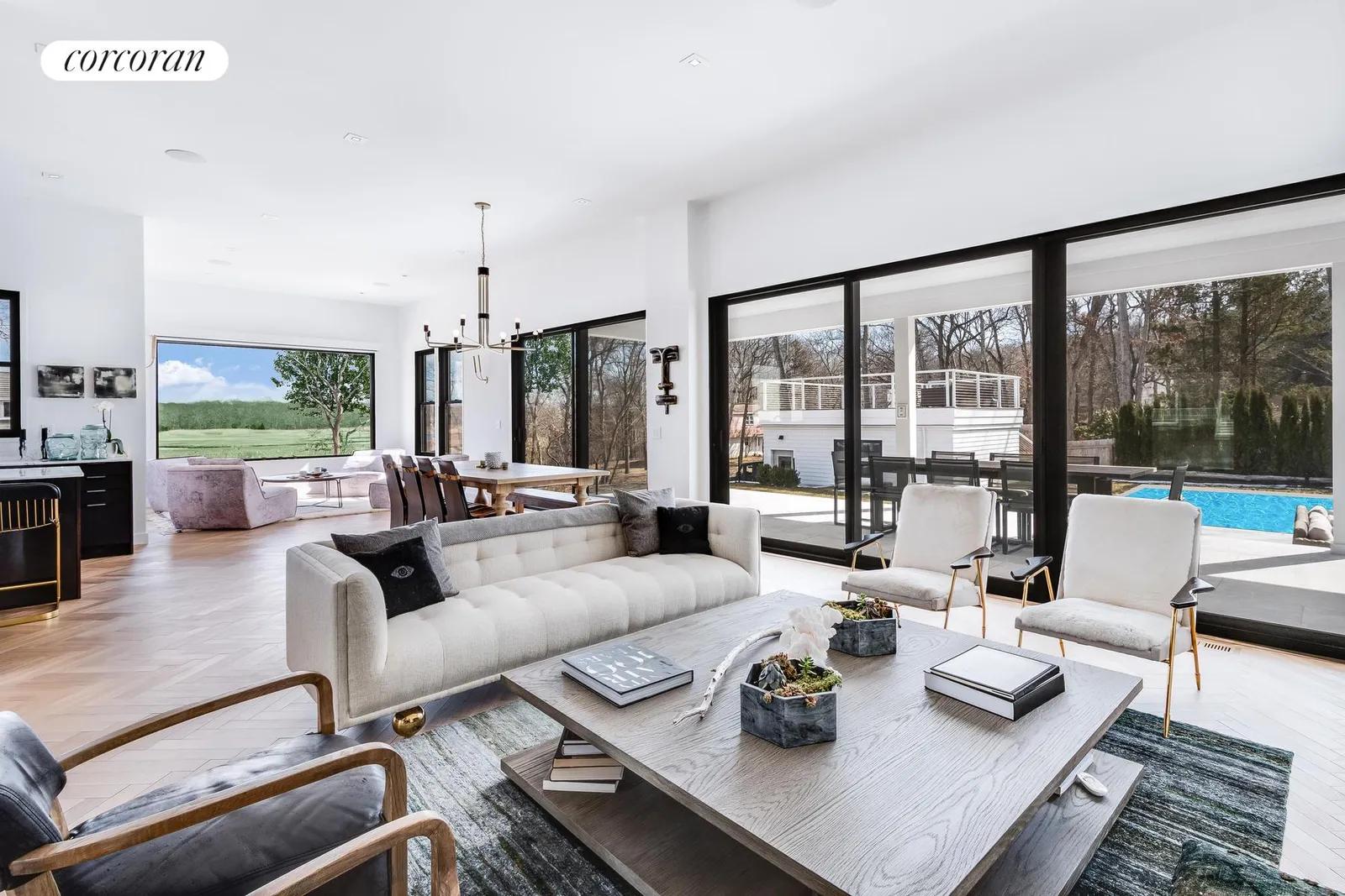 The Hamptons Real Estate | View 3 Taft Place | room 5 | View 6