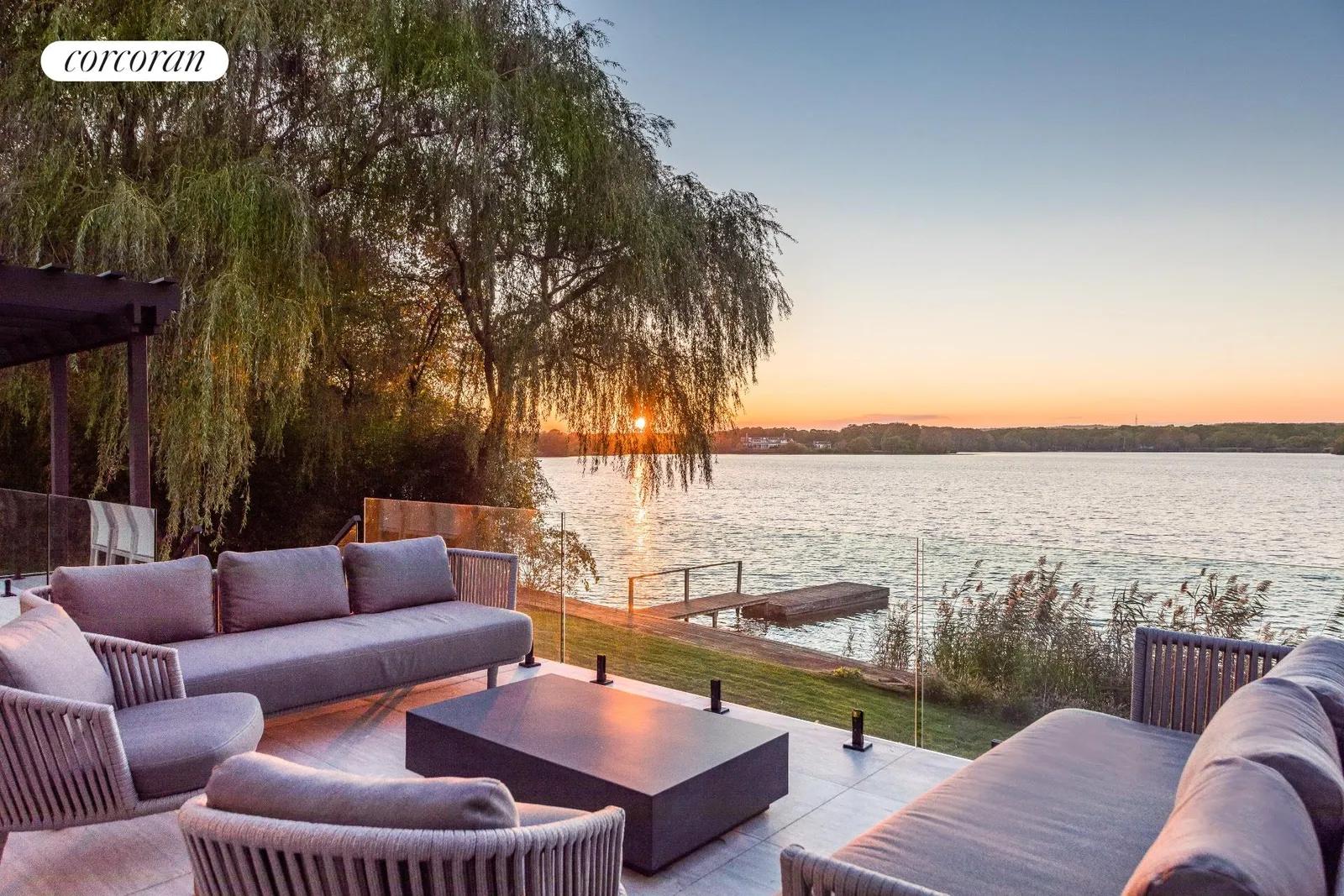 The Hamptons Real Estate | View 172 Mill Pond Lane | room 5 | View 6