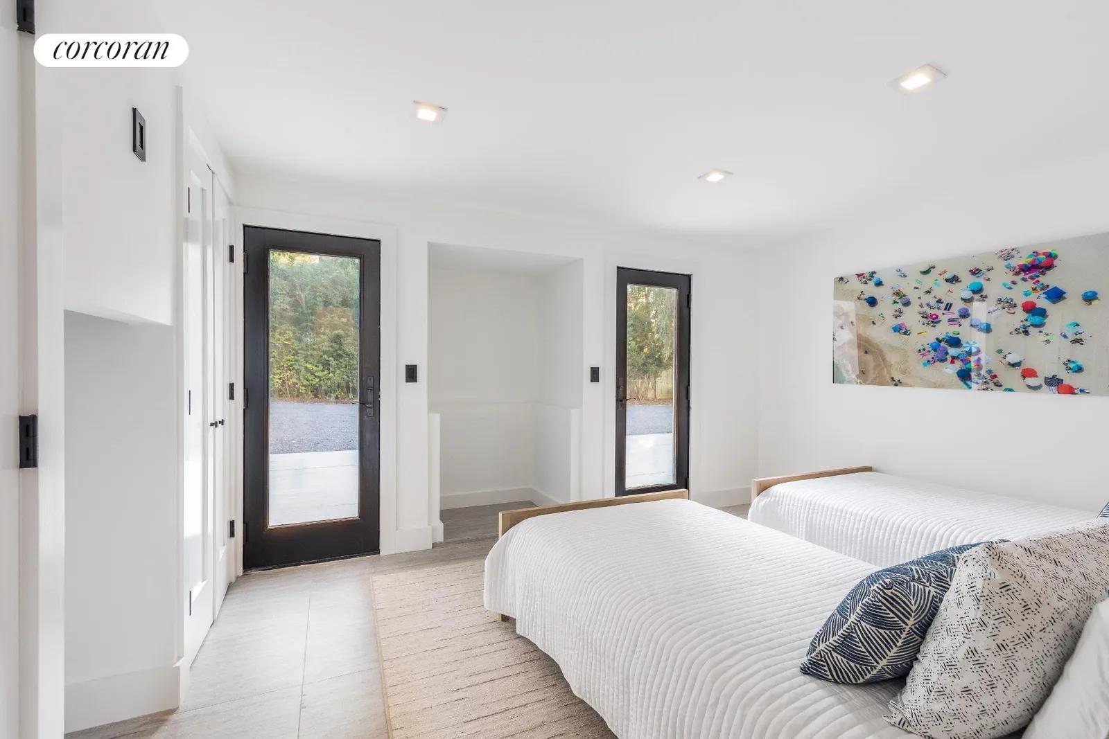 The Hamptons Real Estate | View 172 Mill Pond Lane | room 26 | View 27