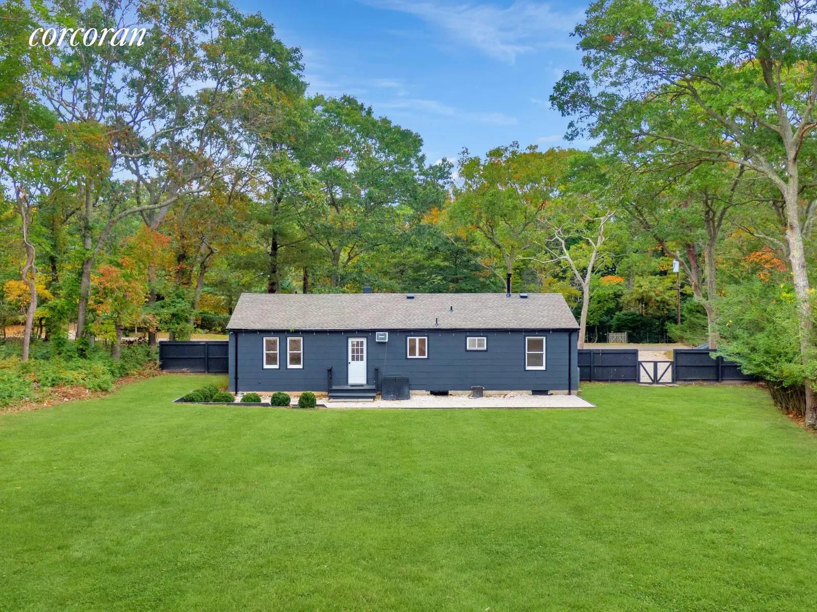 The Hamptons Real Estate | View 102 Copeces Lane | room 18 | View 19