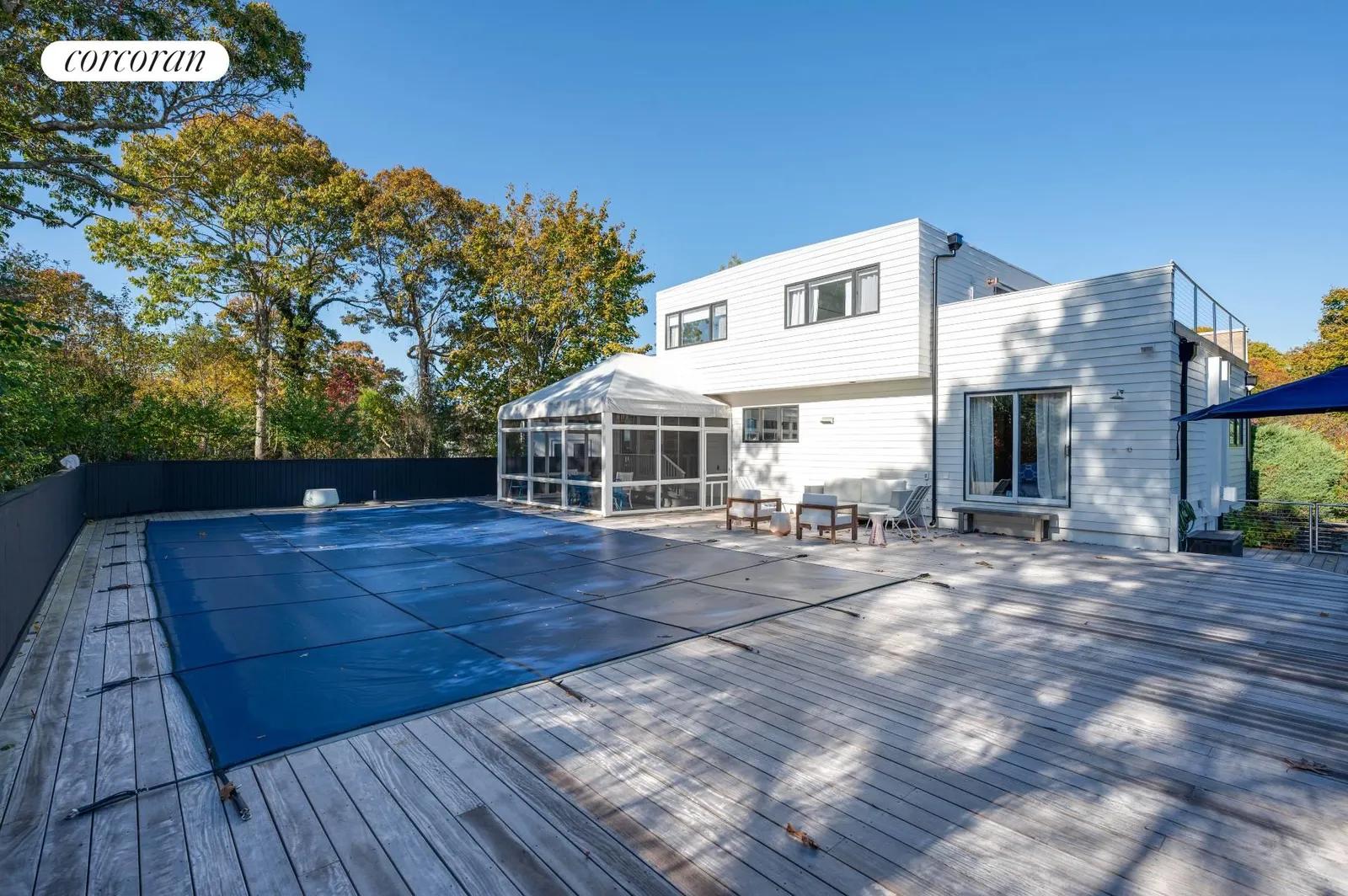 The Hamptons Real Estate | View 32 Mill Road | room 22 | View 23
