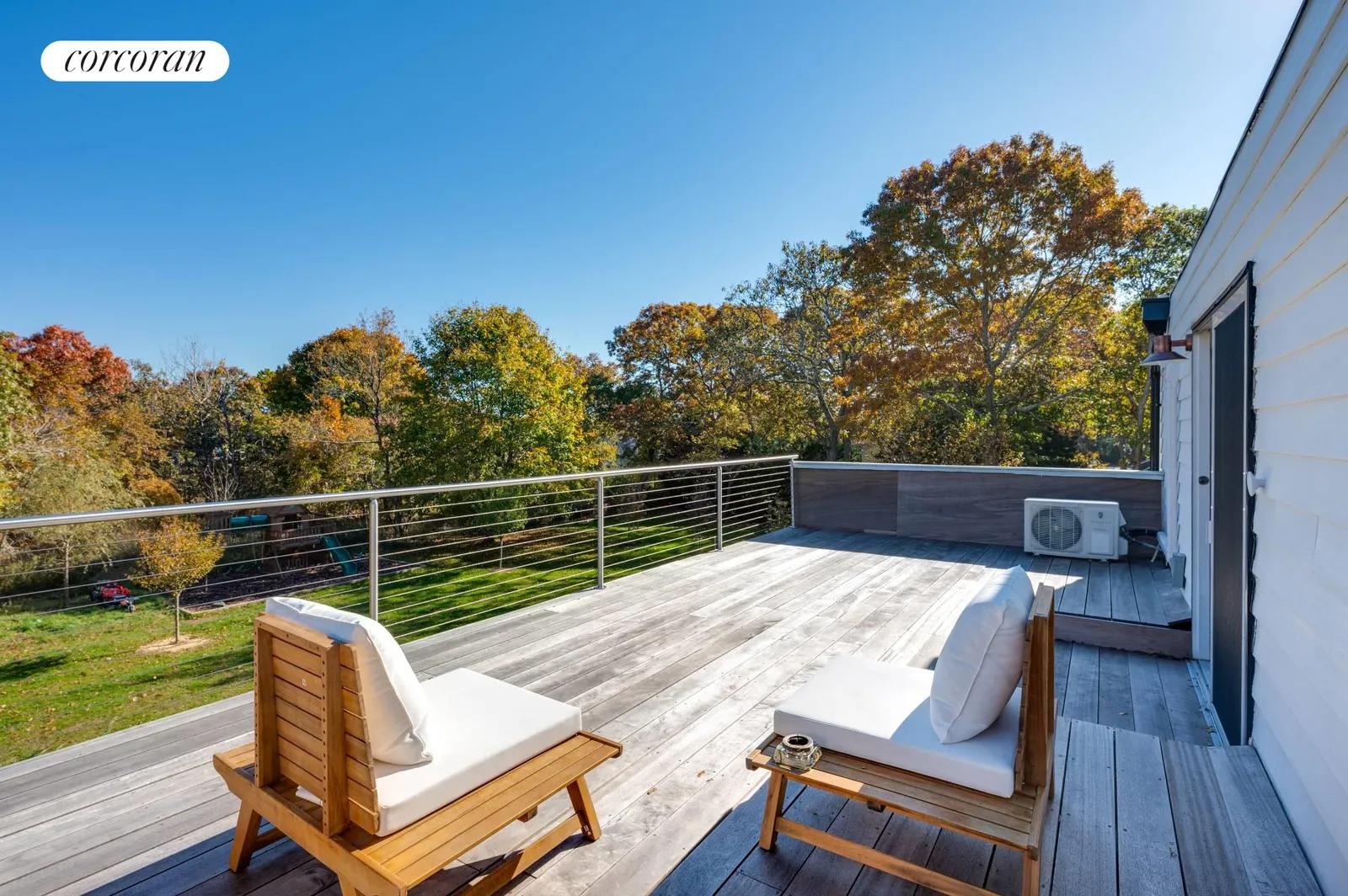 The Hamptons Real Estate | View 32 Mill Road | room 28 | View 29