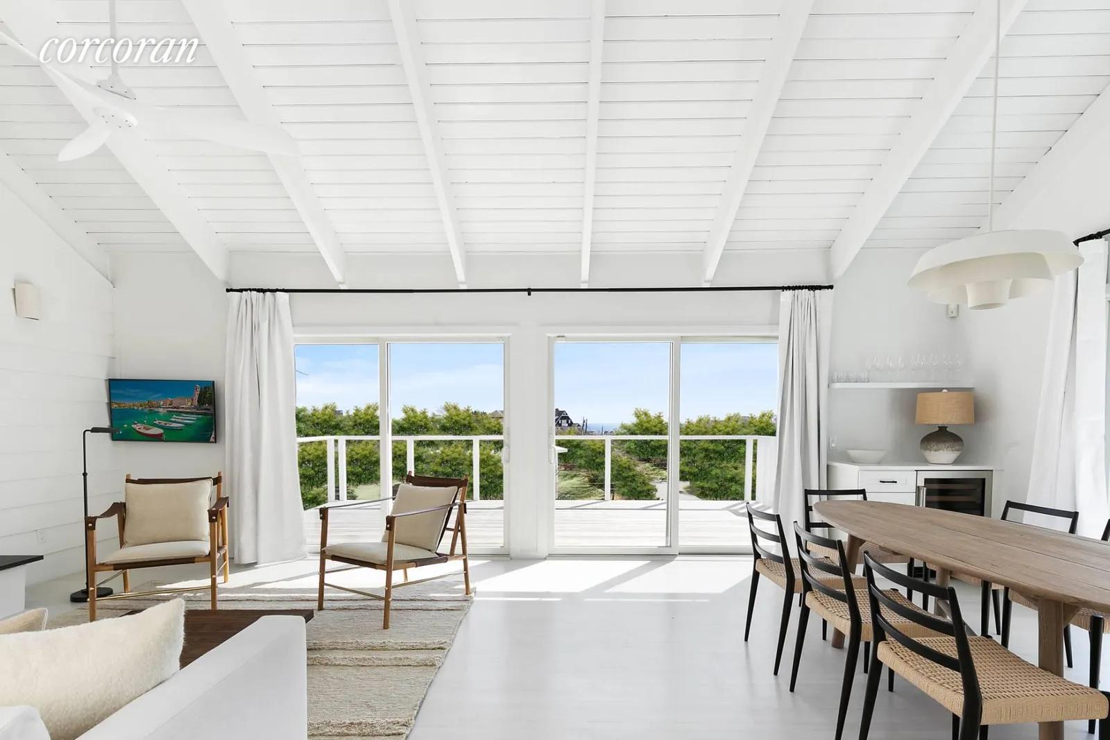 The Hamptons Real Estate | View 1 North Surfside Avenue | room 6 | View 7