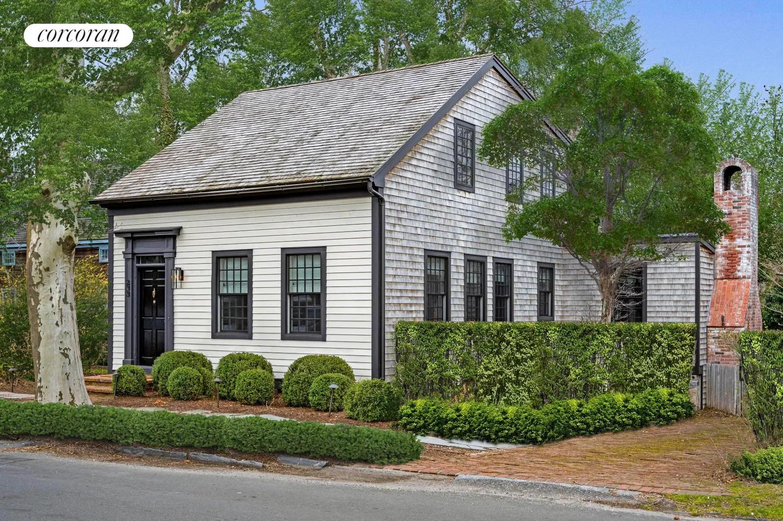 The Hamptons Real Estate | View 233 Madison Street | 4 Beds, 3 Baths | View 1