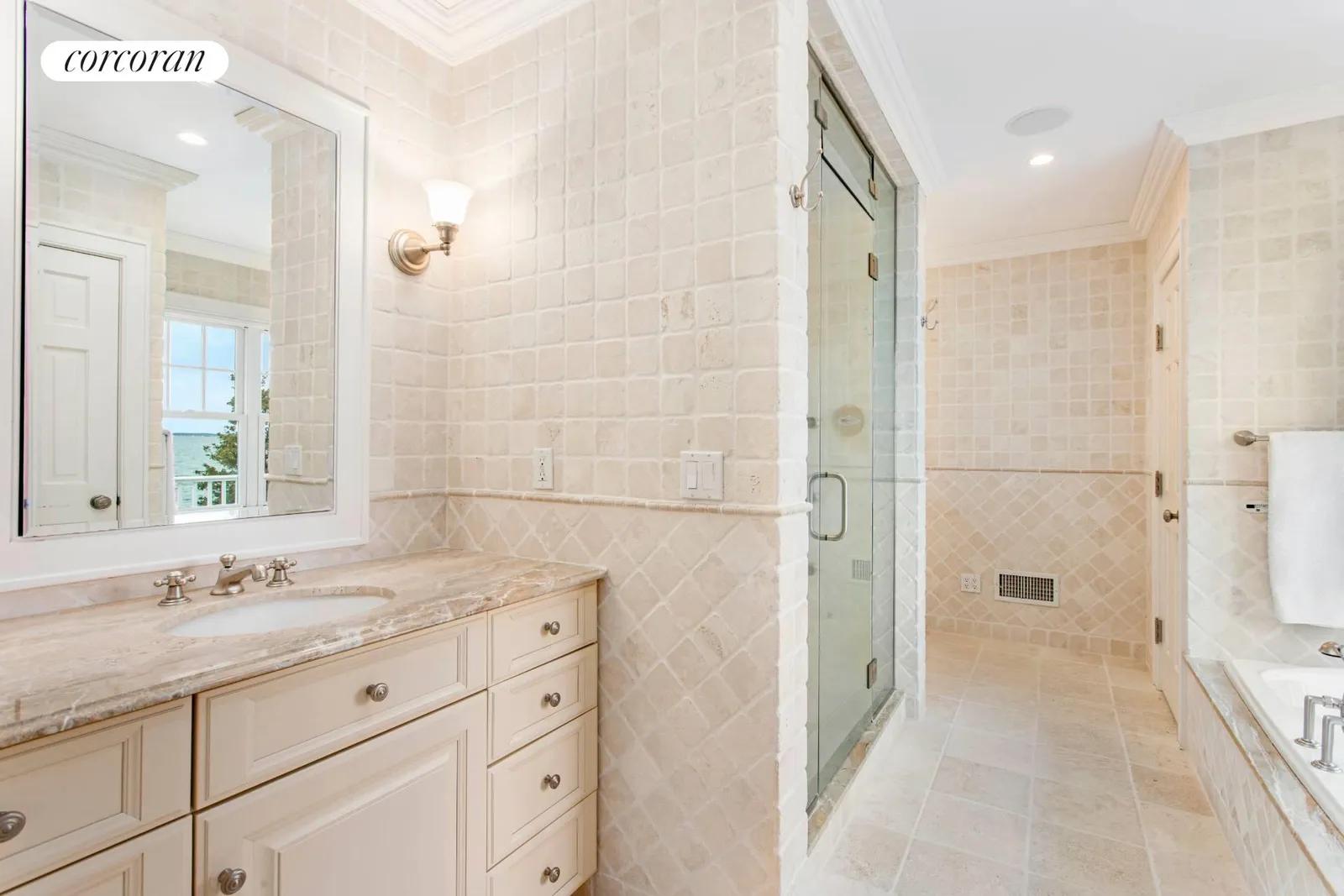 The Hamptons Real Estate | View 2503 Camp Mineola Ext | Primary Bath | View 13