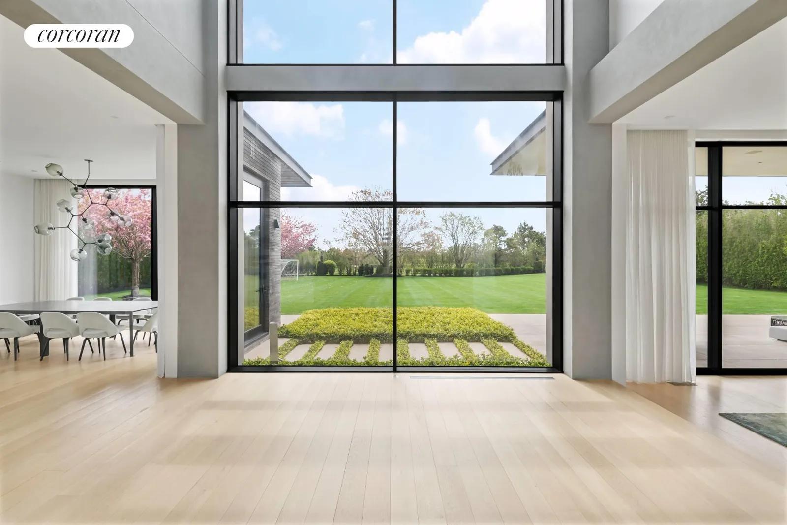 The Hamptons Real Estate | View 183 Daniels Lane | room 14 | View 15