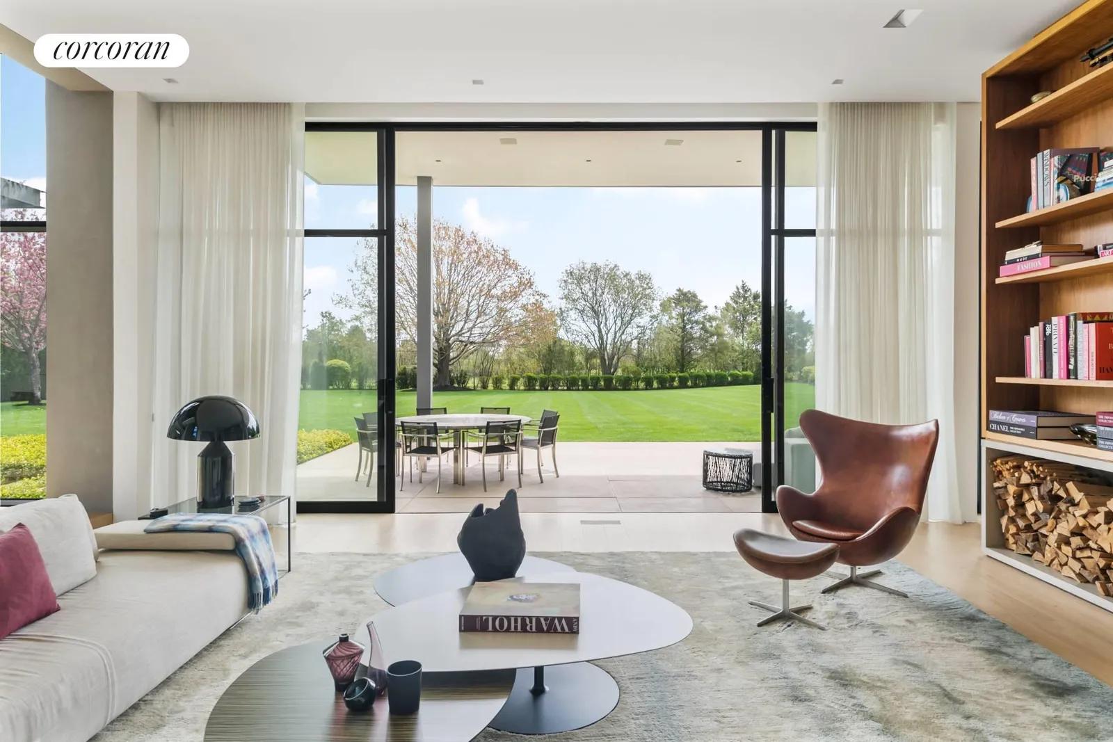 The Hamptons Real Estate | View 183 Daniels Lane | room 18 | View 19