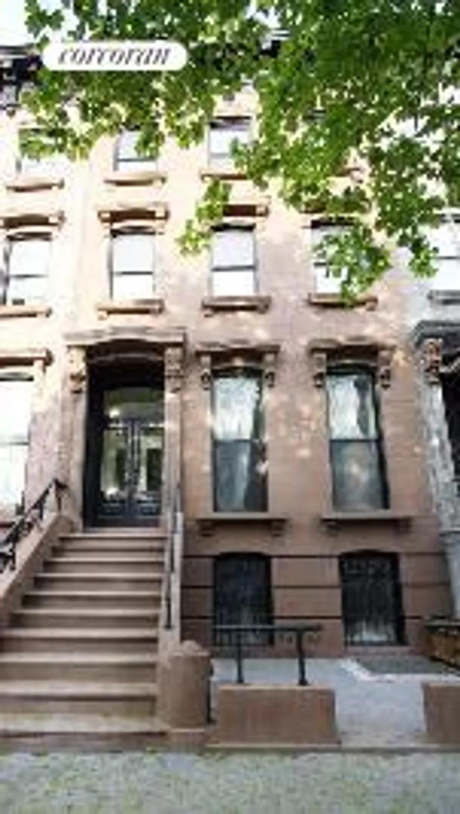 New York City Real Estate | View 127 Saint James Place, 2 | room 3 | View 4