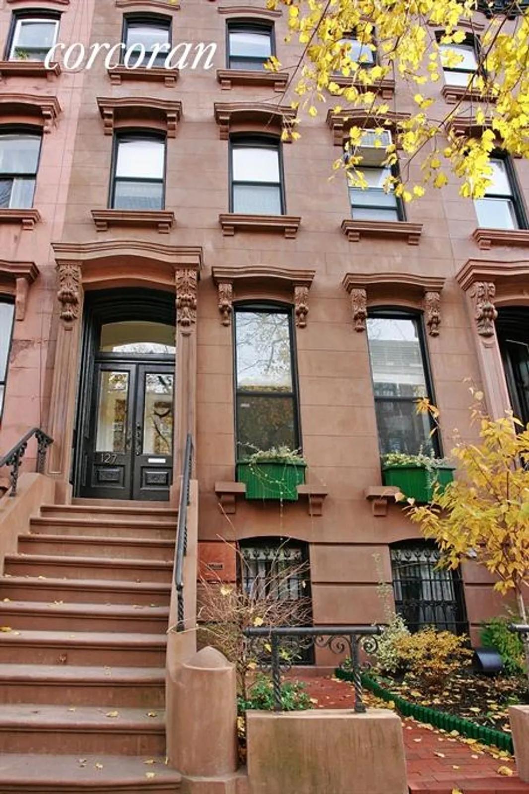 New York City Real Estate | View 127 Saint James Place, 3 | 2 Beds, 1 Bath | View 1