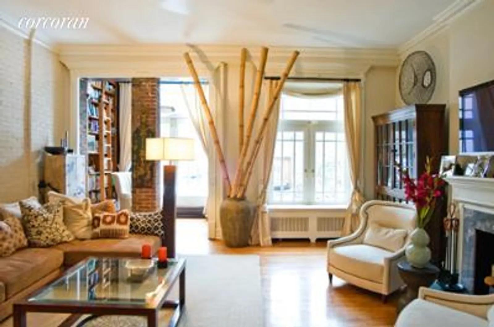 New York City Real Estate | View 129 West 77th Street, 2 | 4 Beds, 2 Baths | View 1