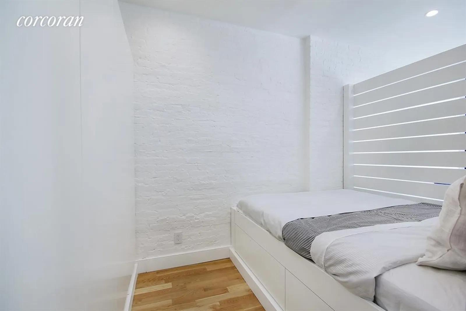 New York City Real Estate | View 851 Franklin Avenue, 2A | Bedroom | View 3