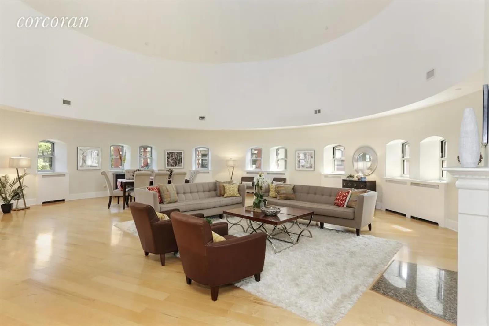 New York City Real Estate | View 455 Central Park West, LM19 | Living Room | View 2
