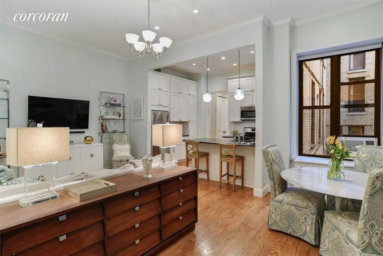 New York City Real Estate | View 125 Eastern Parkway, 1GJ | 2 Beds, 2 Baths | View 1