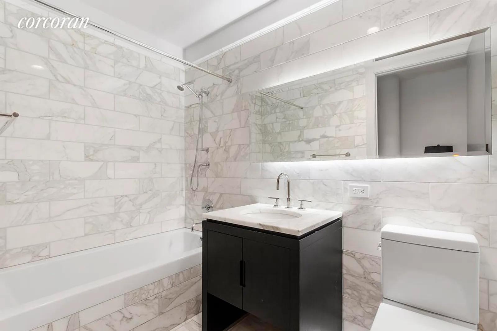 New York City Real Estate | View 225 Fifth Avenue, 10J | Second Bathroom  | View 10