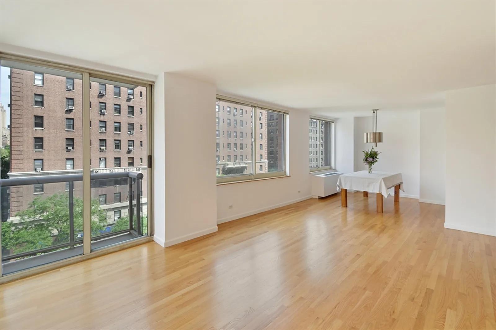 New York City Real Estate | View 250 West 90th Street, 8H | Living Room / Dining Room | View 3