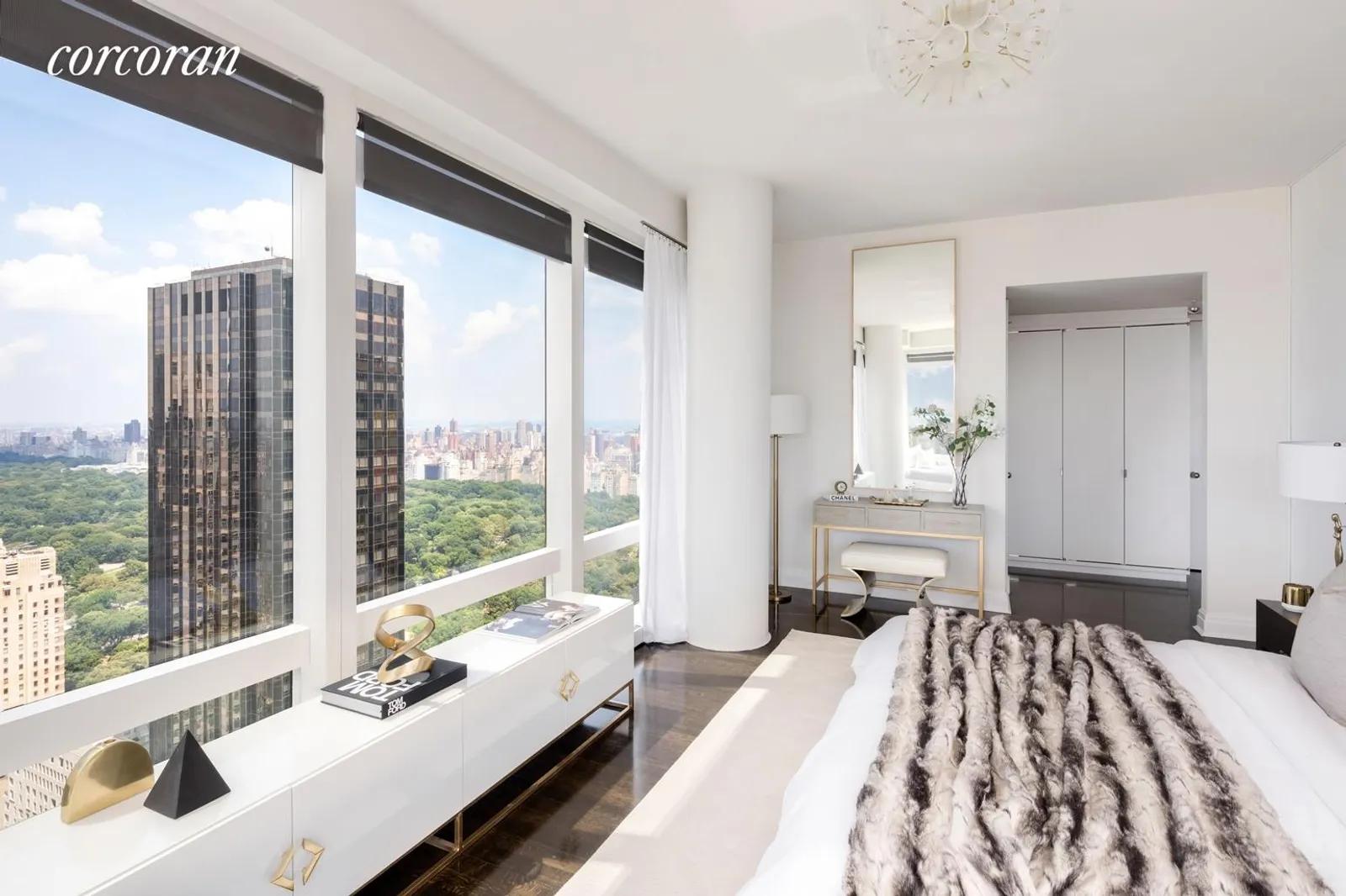 New York City Real Estate | View 25 Columbus Circle, 63A | room 9 | View 10