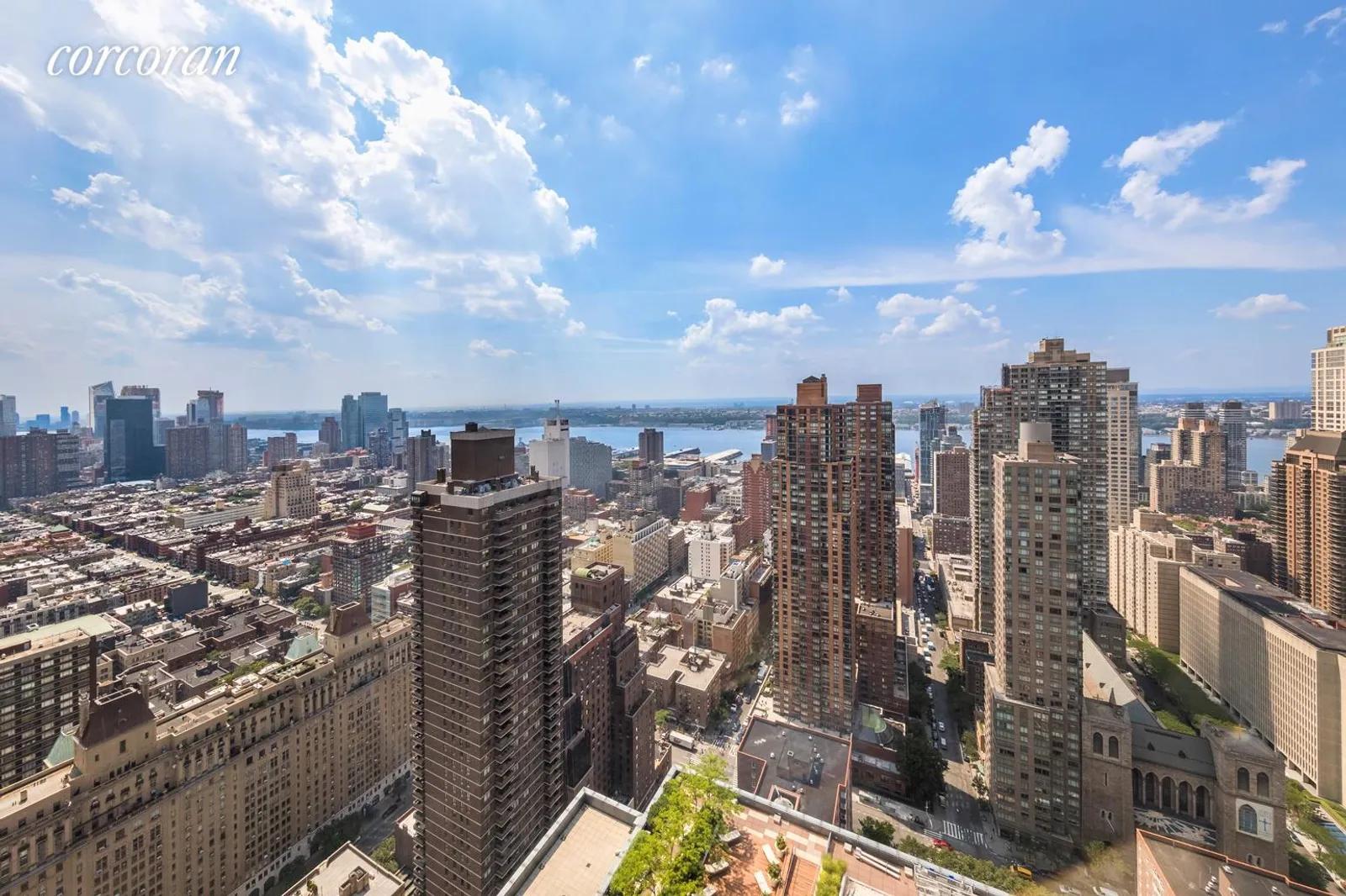 New York City Real Estate | View 25 Columbus Circle, 63A | room 13 | View 14
