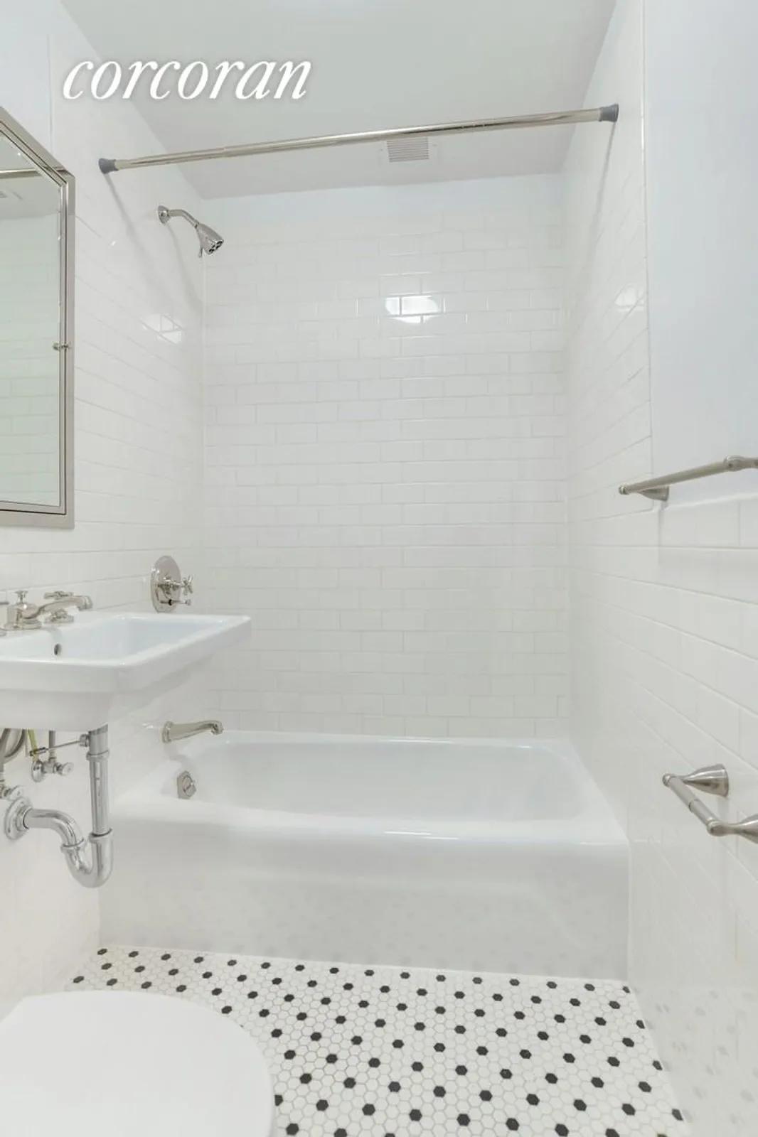 New York City Real Estate | View 443 Hicks Street, 4F | room 4 | View 5