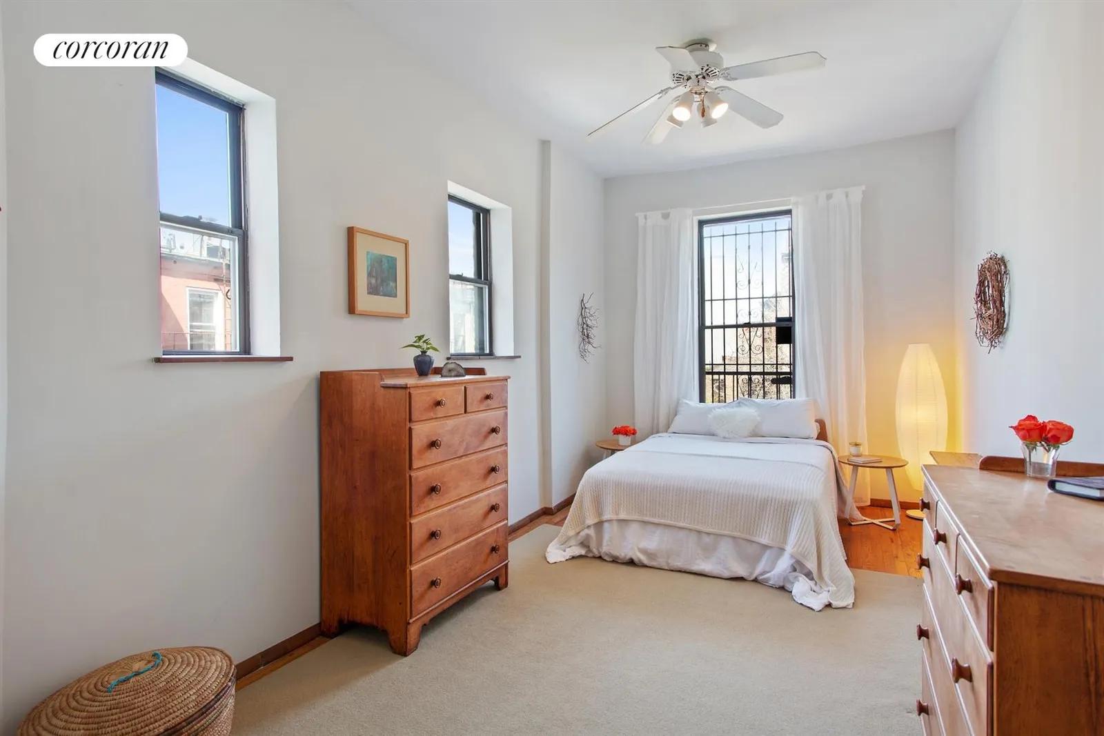 New York City Real Estate | View 11 Lincoln Place, 3L | room 4 | View 5