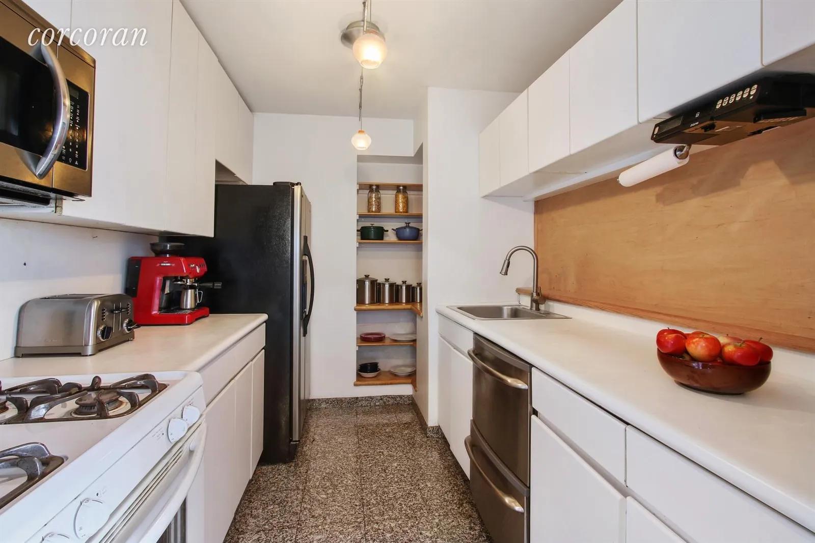 New York City Real Estate | View 250 West 90th Street, PH1D | Kitchen | View 4