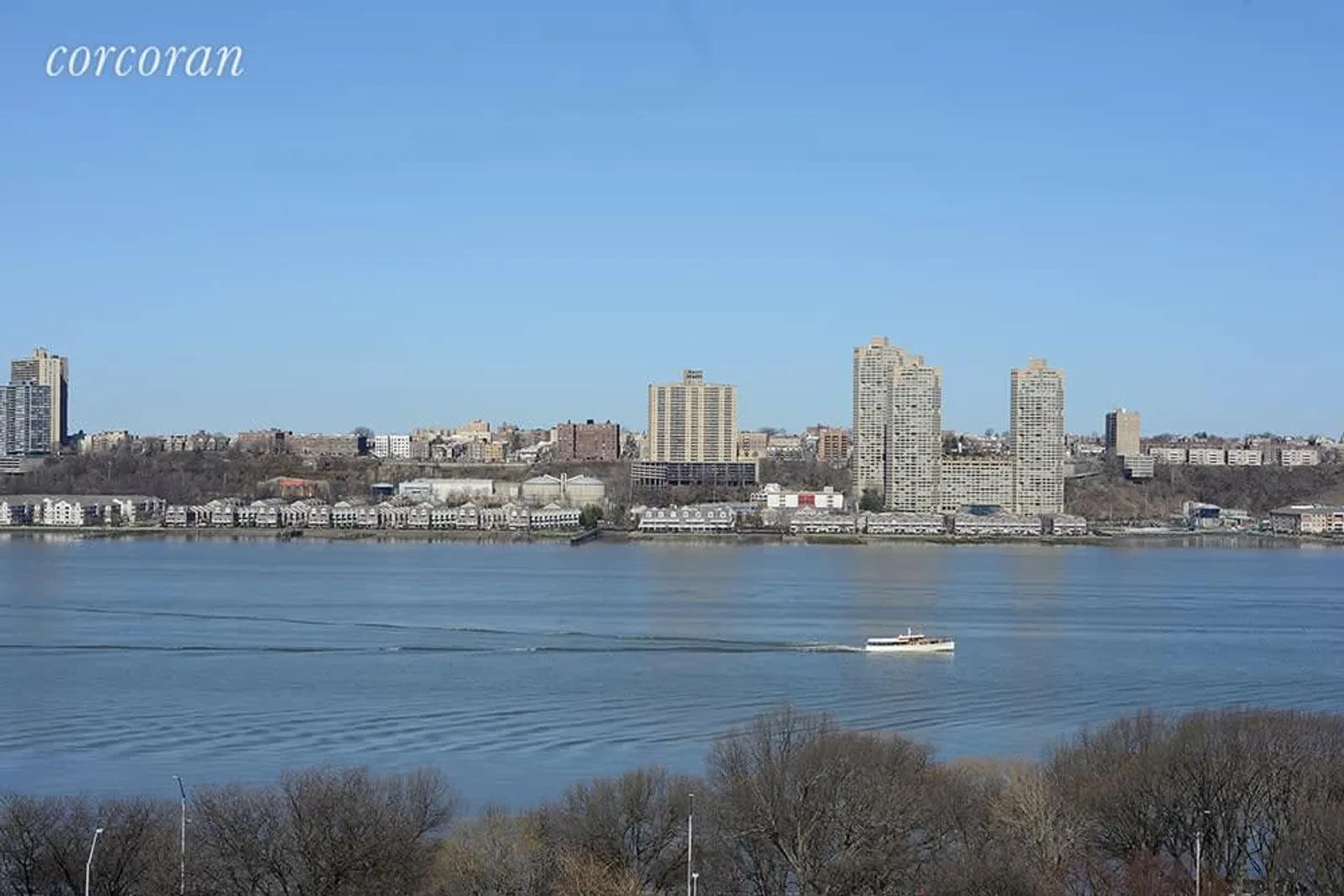 New York City Real Estate | View 22 Riverside Drive, 12-13 | room 1 | View 2