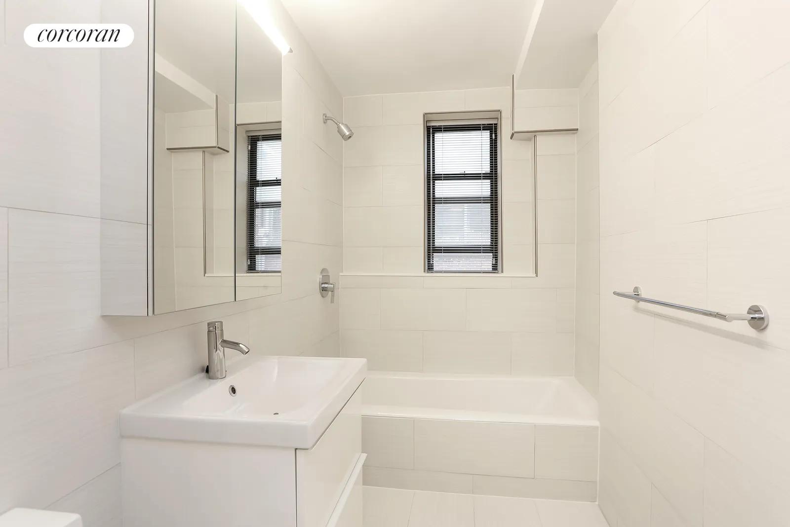 New York City Real Estate | View 111 East 88th Street, 6D | room 3 | View 4