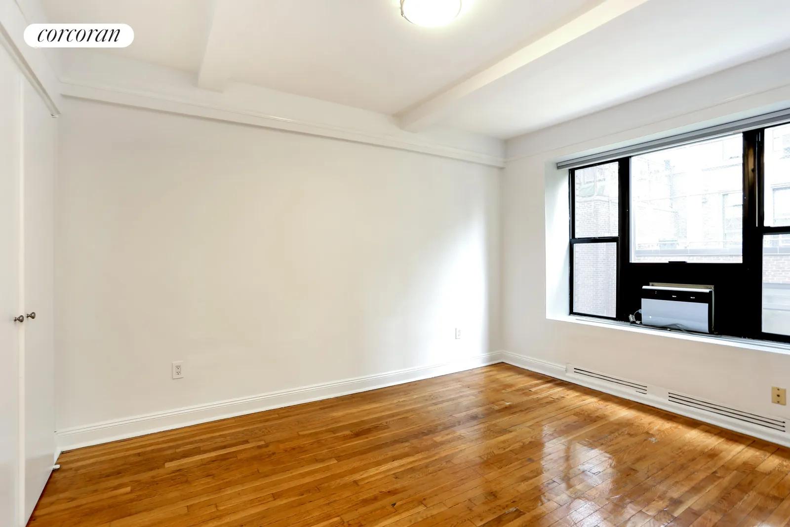 New York City Real Estate | View 111 East 88th Street, 6D | room 6 | View 7