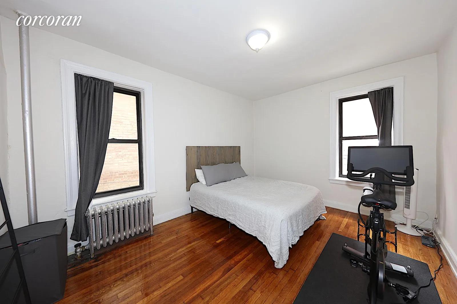 New York City Real Estate | View 25-41 30th Road, 2I | room 4 | View 5
