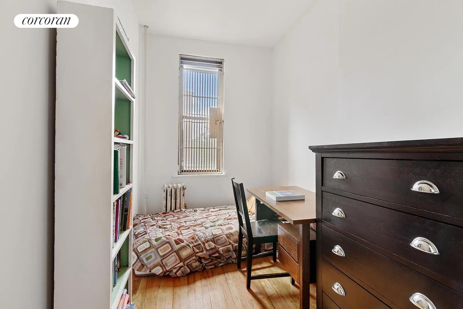 New York City Real Estate | View 158 Prospect Park West, 2 | room 8 | View 9