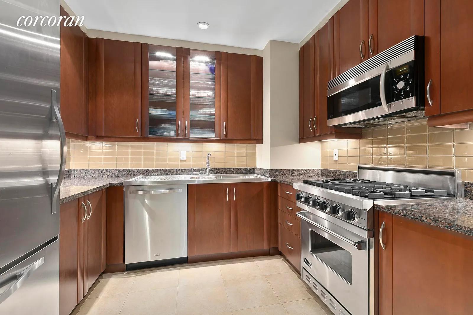 New York City Real Estate | View 181 East 90th Street, 5E | 5 | View 3